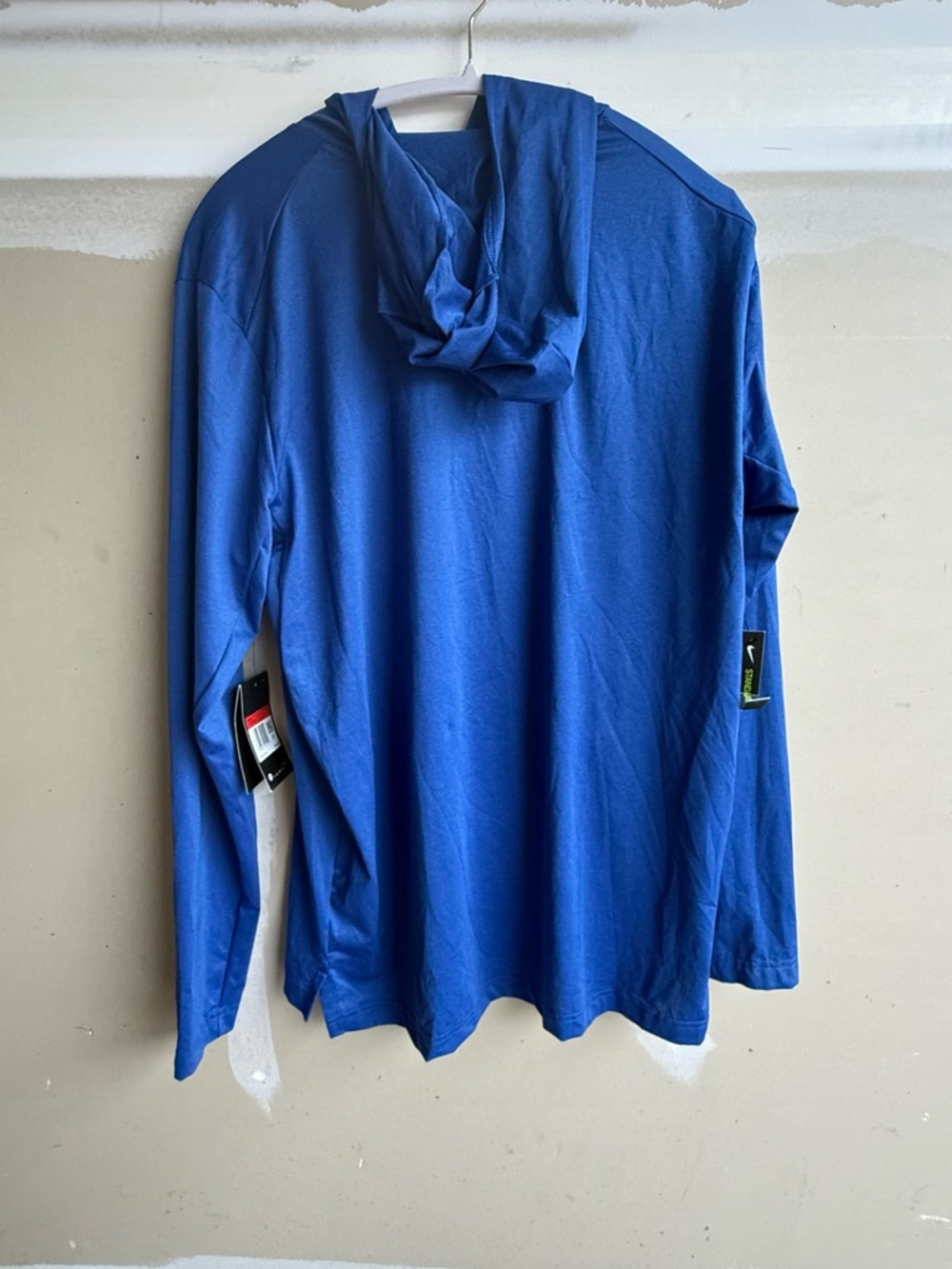Nike Men’s Royal Blue Long-Sleeve Hooded Performance Top - Picture 2 of 3